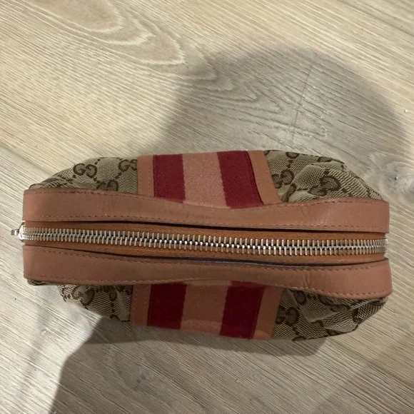Gucci cosmetic pouch - Picture 5 of 8